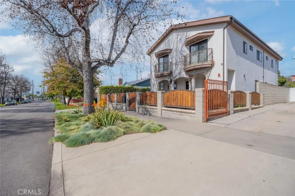 4441 Alumni Avenue Los Angeles, CA 90041