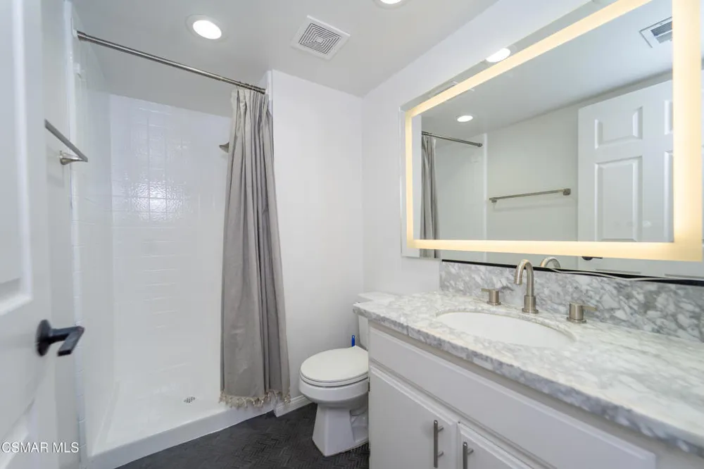4365 Oak Glen Street Calabasas, CA 91302