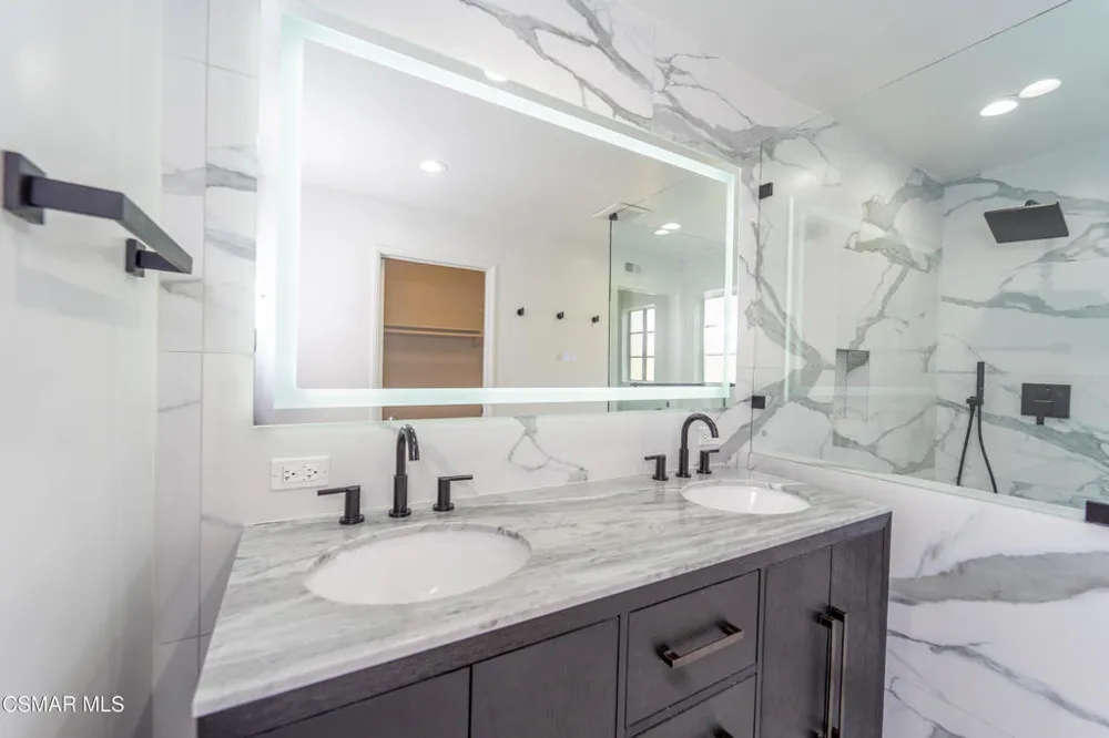 4365 Oak Glen Street Calabasas, CA 91302