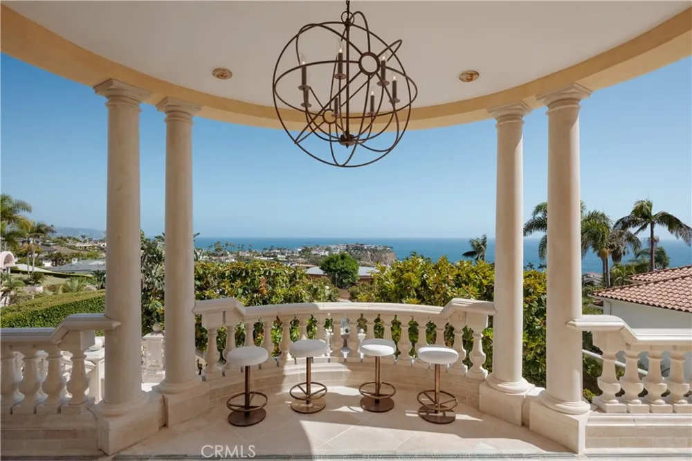 145 Irvine Cove Court Laguna Beach, CA 92651