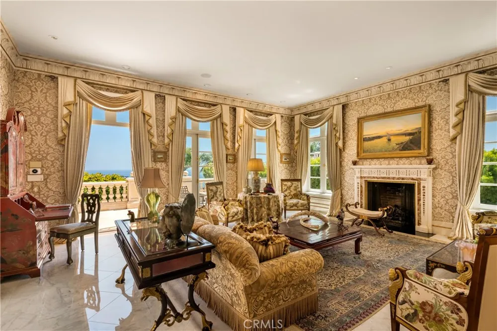 145 Irvine Cove Court Laguna Beach, CA 92651