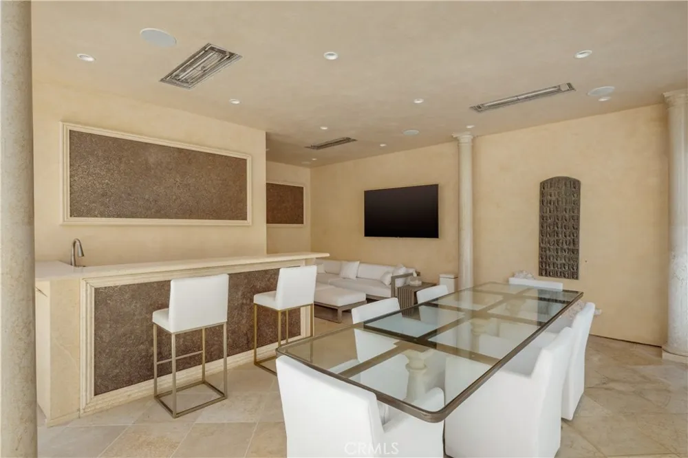 145 Irvine Cove Court Laguna Beach, CA 92651