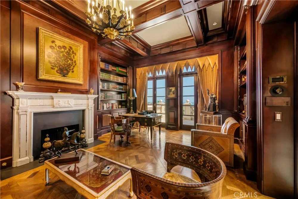 145 Irvine Cove Court Laguna Beach, CA 92651