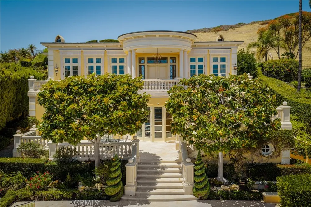 145 Irvine Cove Court Laguna Beach, CA 92651