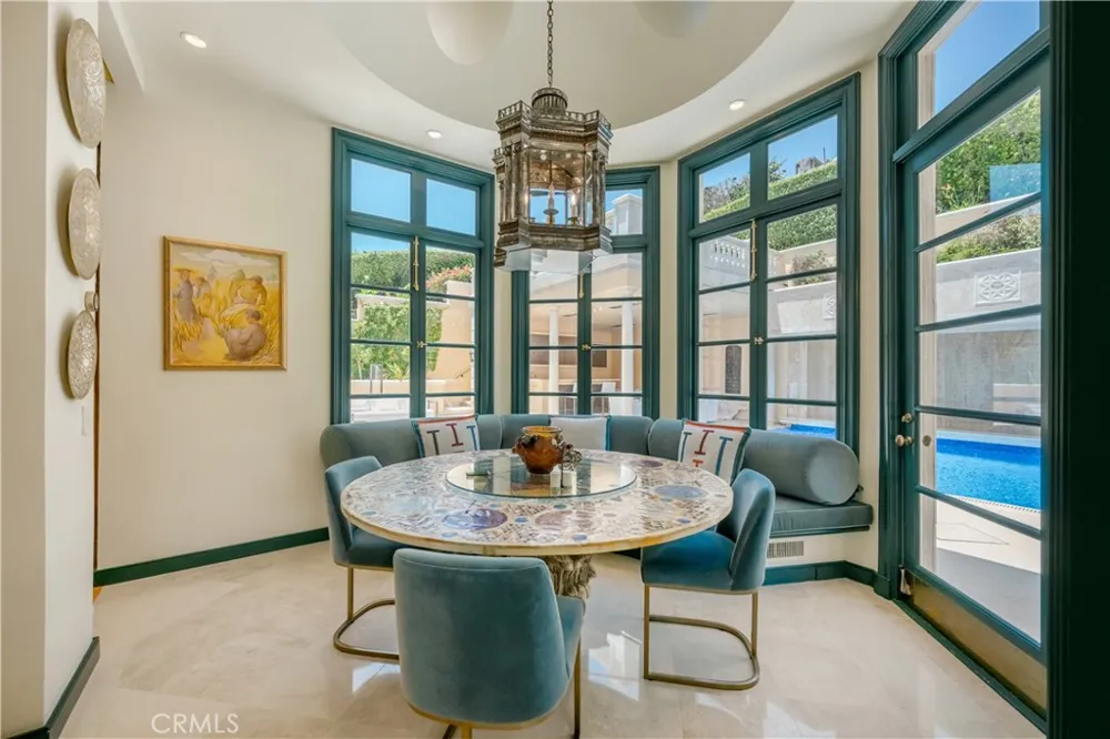 145 Irvine Cove Court Laguna Beach, CA 92651
