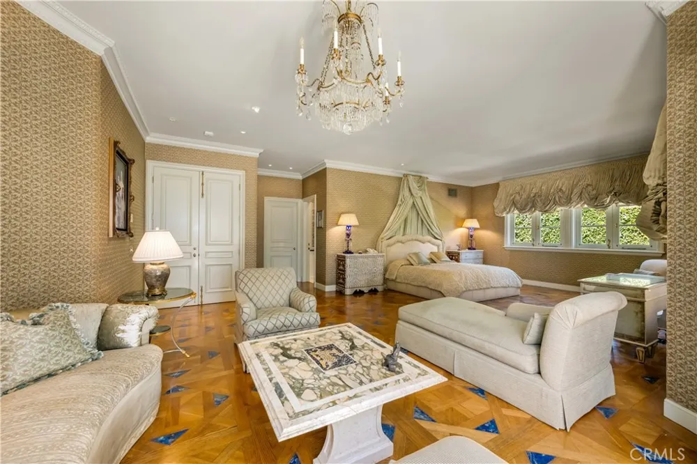 145 Irvine Cove Court Laguna Beach, CA 92651