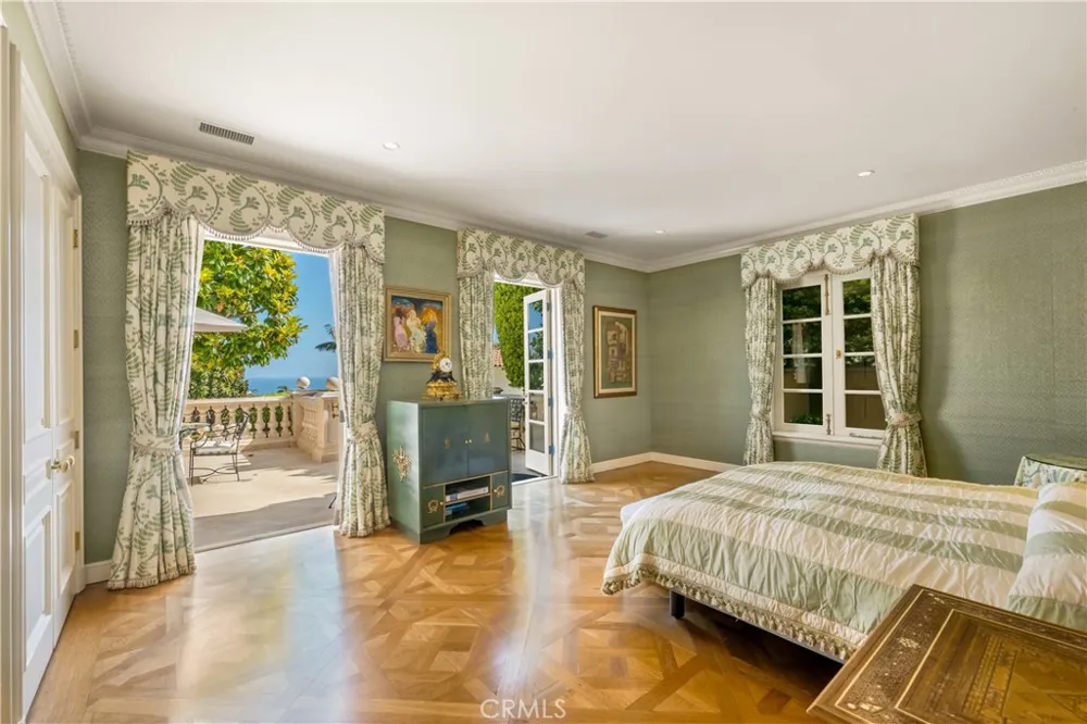 145 Irvine Cove Court Laguna Beach, CA 92651