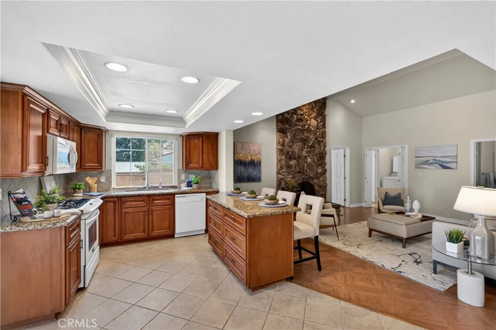 2722 185th Street Redondo Beach, CA 90278