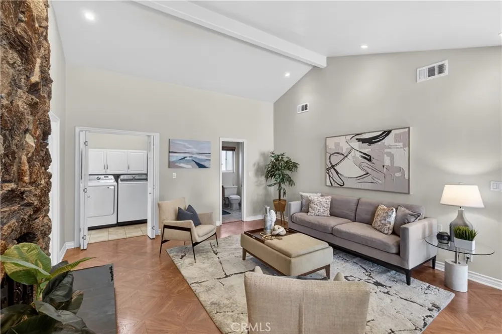 2722 185th Street Redondo Beach, CA 90278