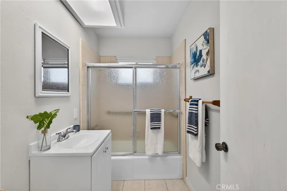 2722 185th Street Redondo Beach, CA 90278