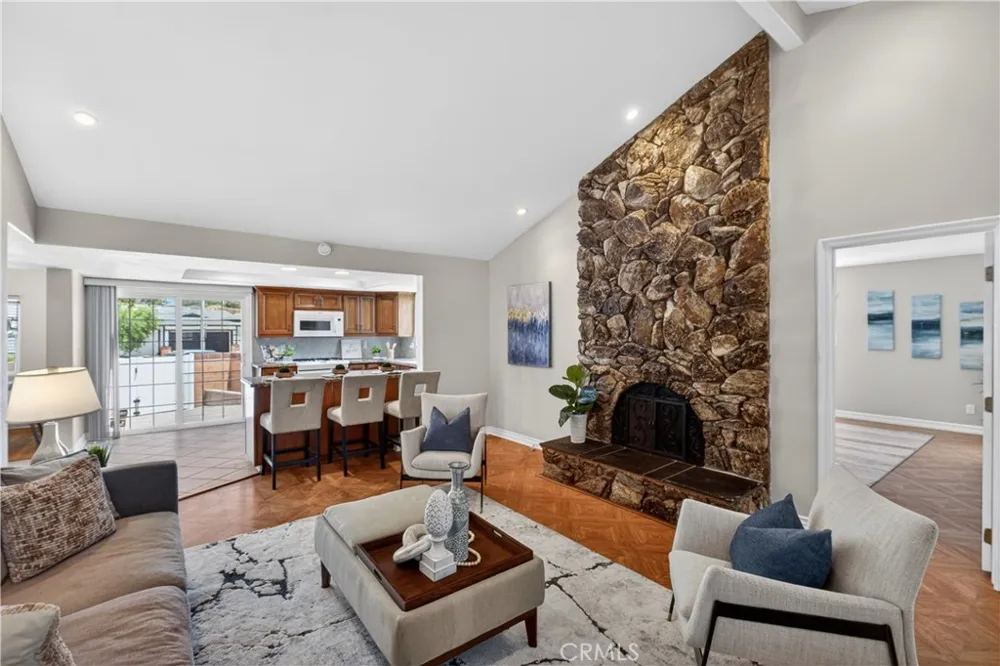 2722 185th Street Redondo Beach, CA 90278