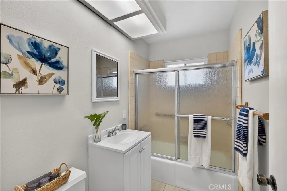 2722 185th Street Redondo Beach, CA 90278