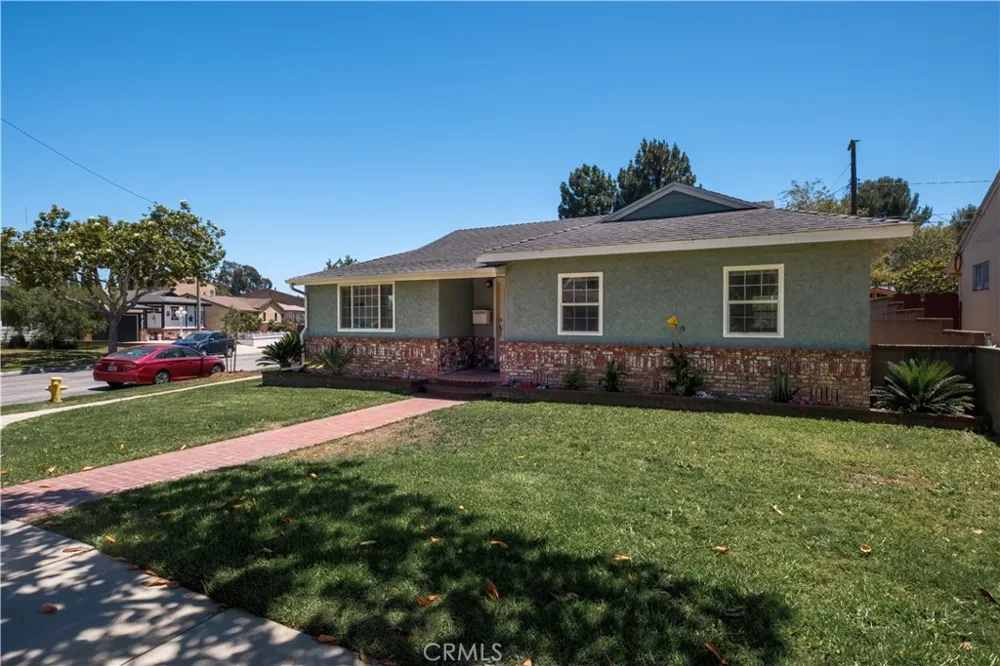 2722 185th Street Redondo Beach, CA 90278