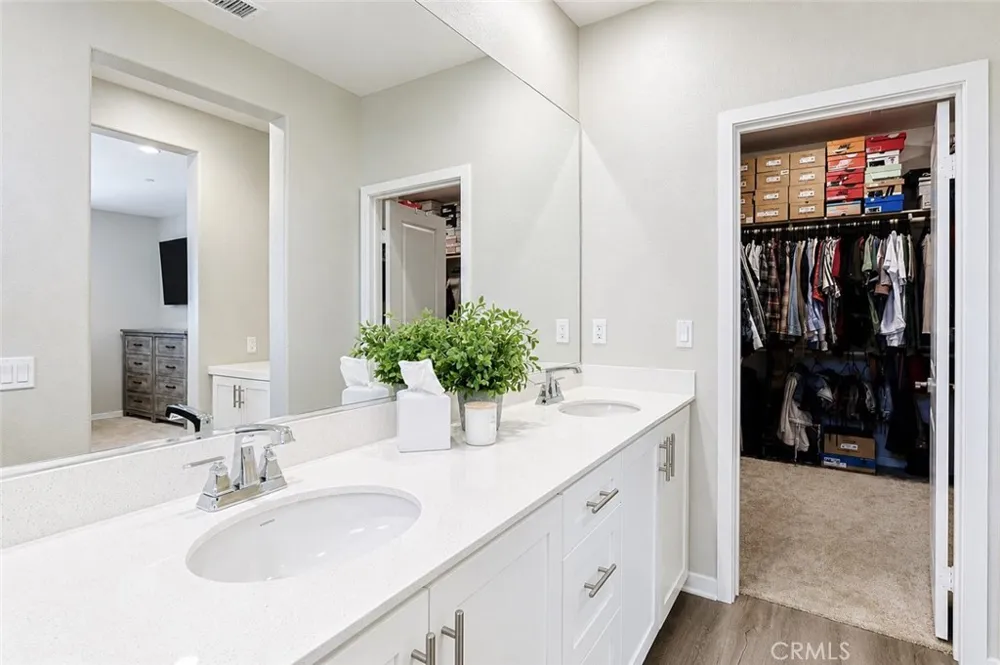 16218 Hollyhock Avenue Chino, CA 91708