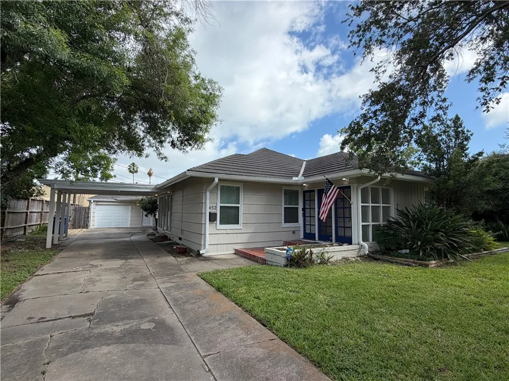 452 Delaine Drive Corpus Christi, TX 78411