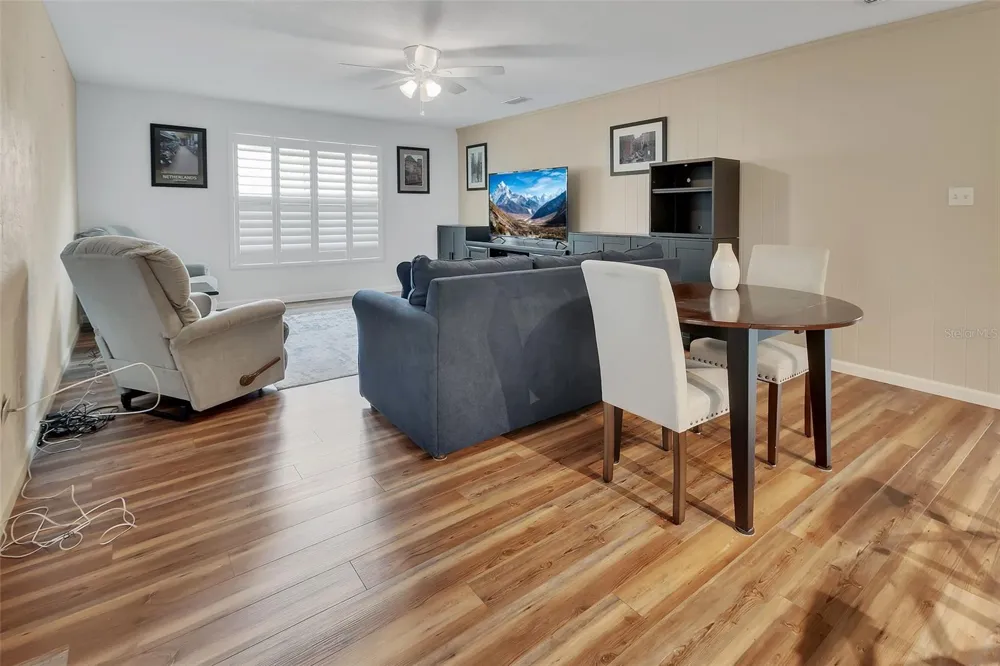 720 S HILL AVENUE #8B Deland, FL 32724