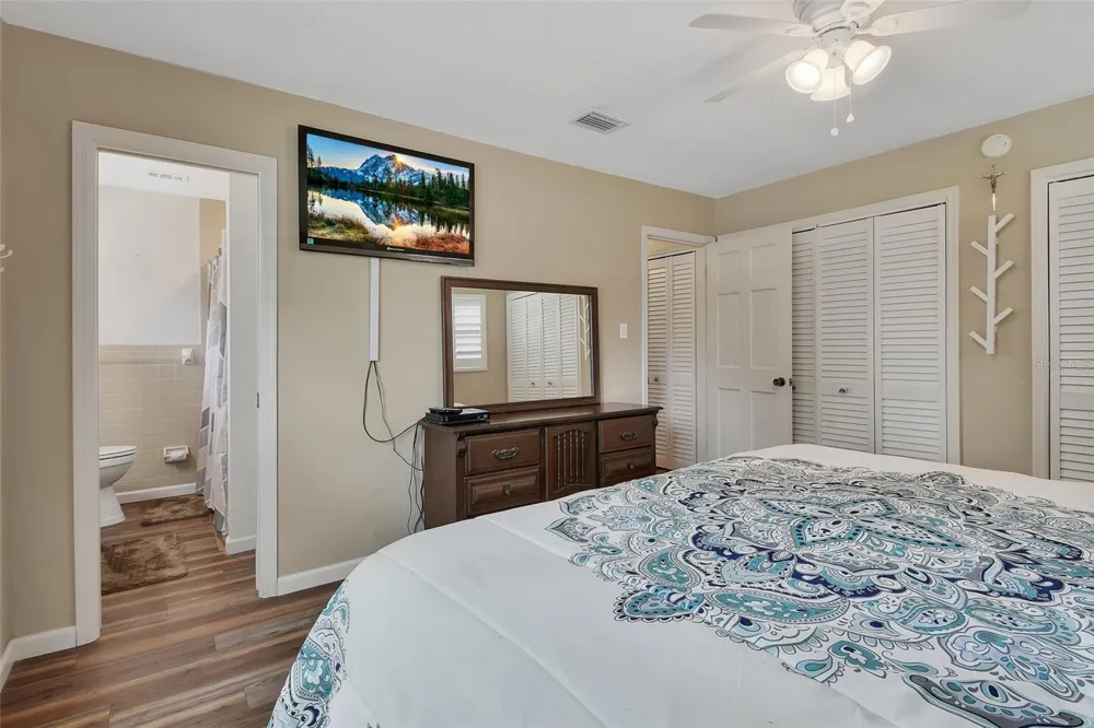 720 S HILL AVENUE #8B Deland, FL 32724