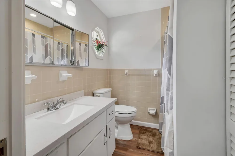 720 S HILL AVENUE #8B Deland, FL 32724