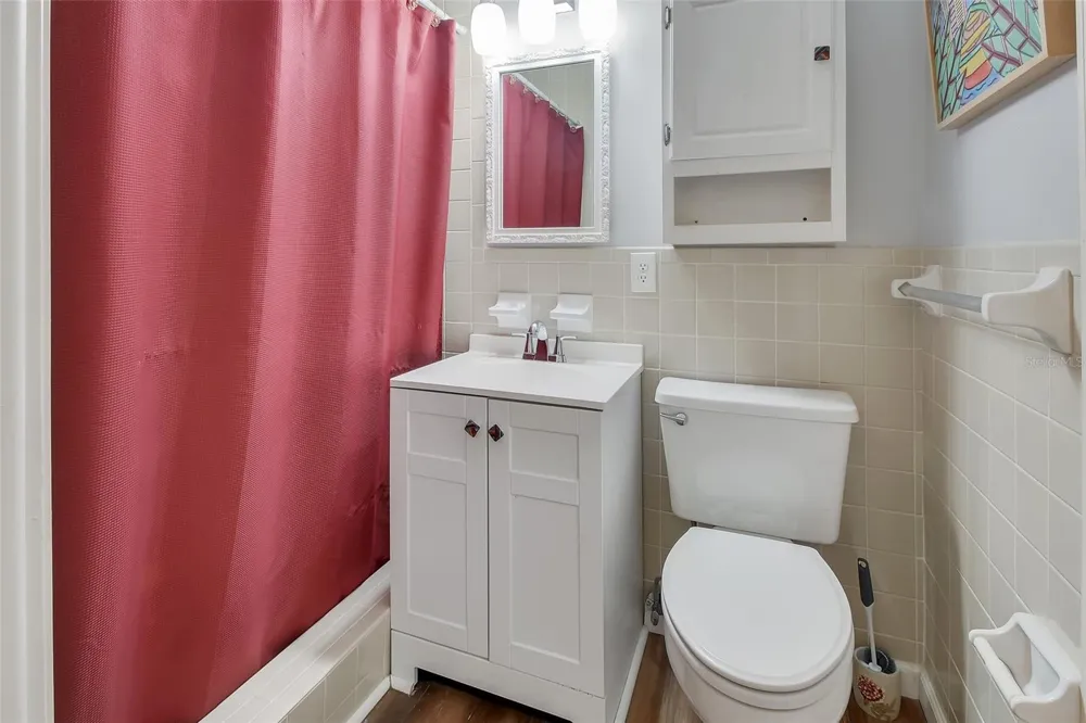 720 S HILL AVENUE #8B Deland, FL 32724