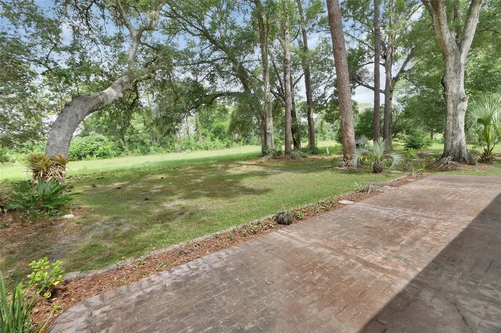 720 S HILL AVENUE #8B Deland, FL 32724