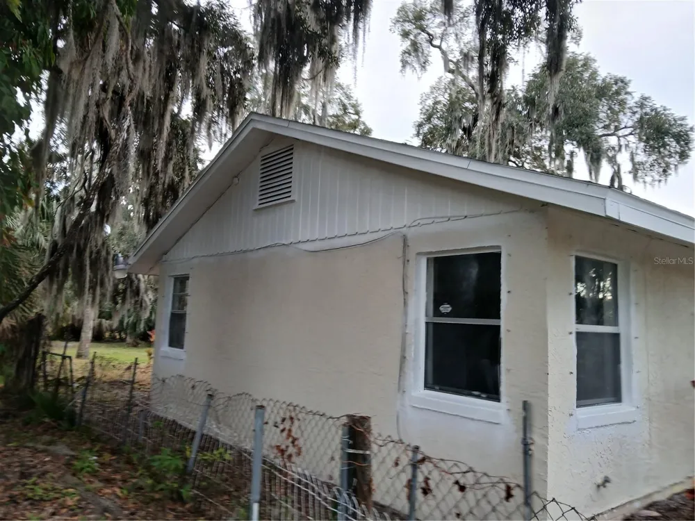 921 WINCHESTER STREET Daytona Beach, FL 32114
