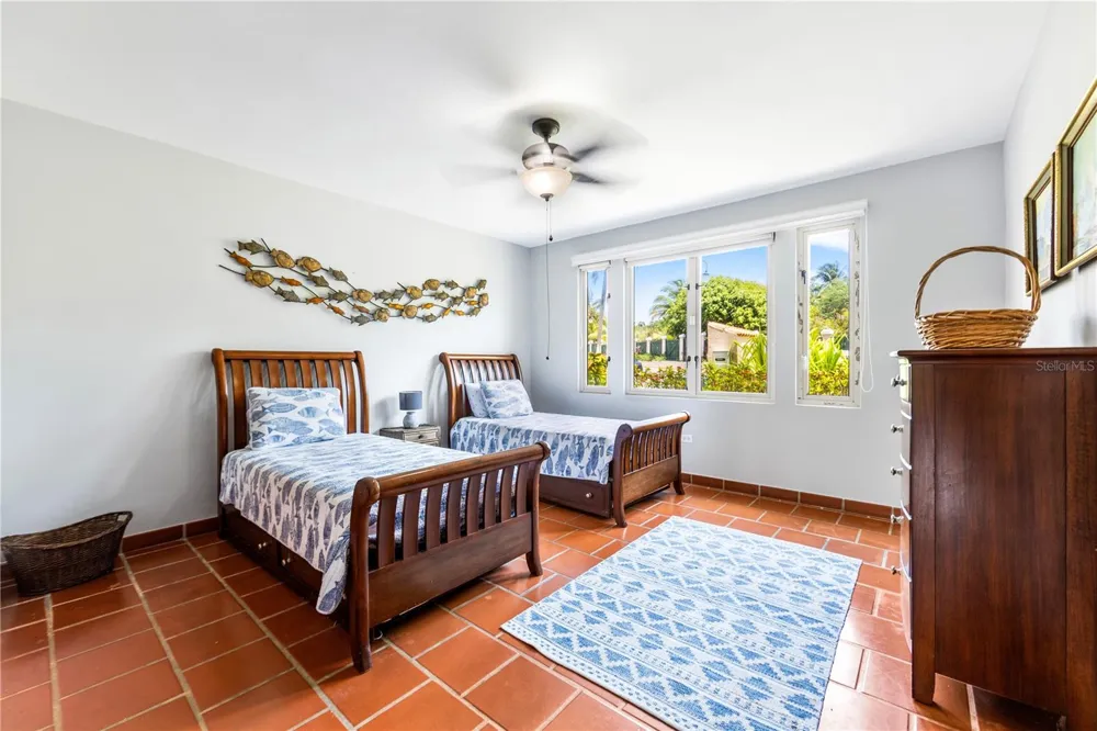 E LAKESIDE VILLAS #1 Vega Alta, PR 00692
