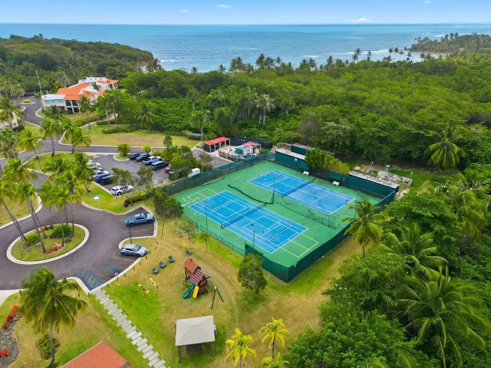 E LAKESIDE VILLAS #1 Vega Alta, PR 00692