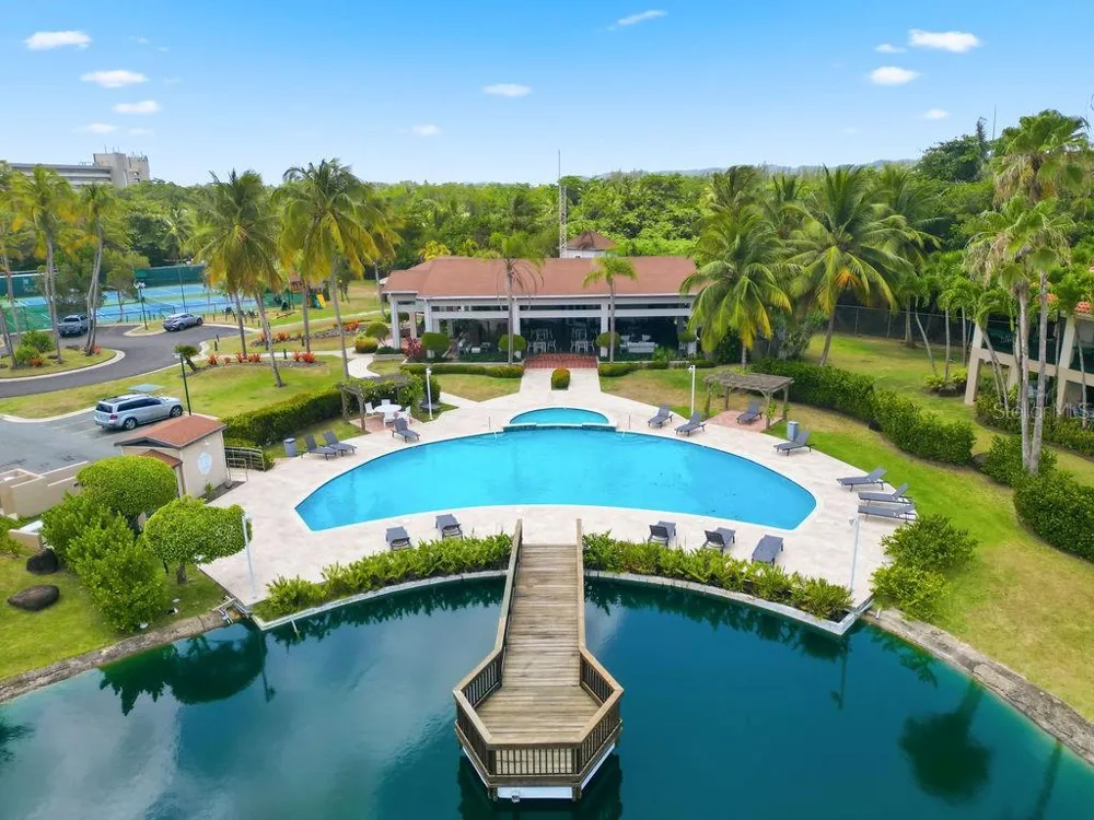 E LAKESIDE VILLAS #1 Vega Alta, PR 00692