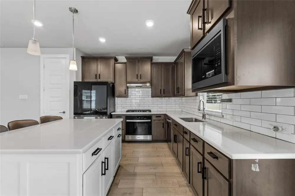 411 W Harwood Road Euless, TX 76039