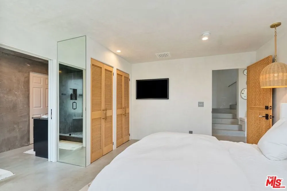 15 Reef Street Marina del Rey, CA 90292