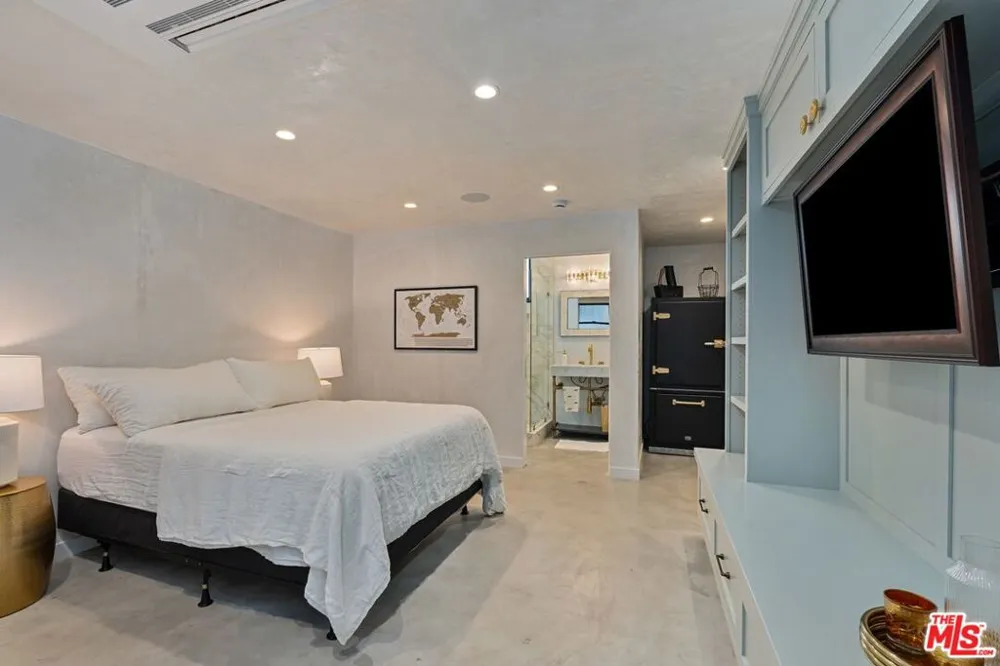 15 Reef Street Marina del Rey, CA 90292
