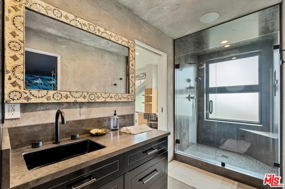 15 Reef Street Marina del Rey, CA 90292