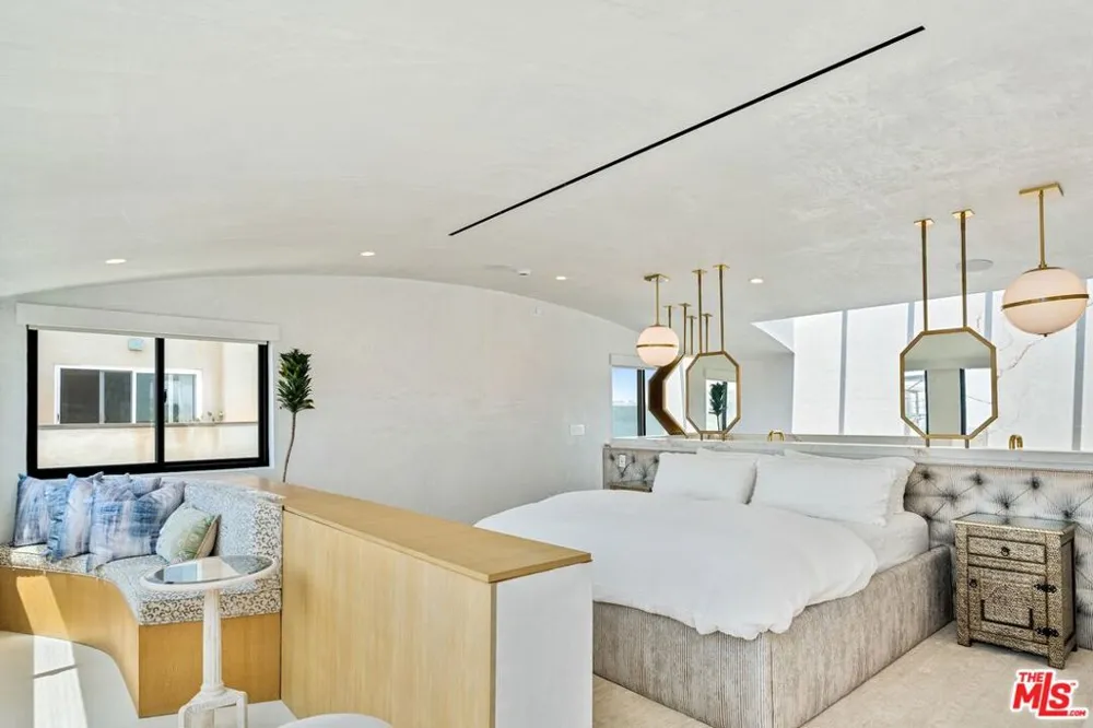 15 Reef Street Marina del Rey, CA 90292