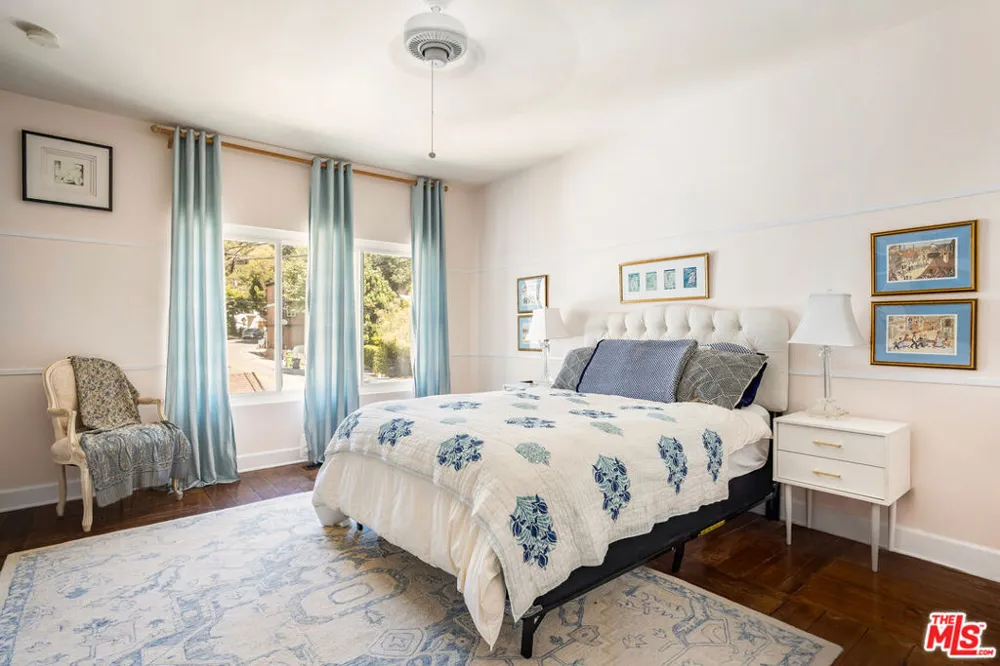 1647 Beverly Glen Boulevard Los Angeles, CA 90077