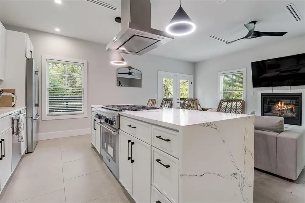 1109 W Annie Street Austin, TX 78704