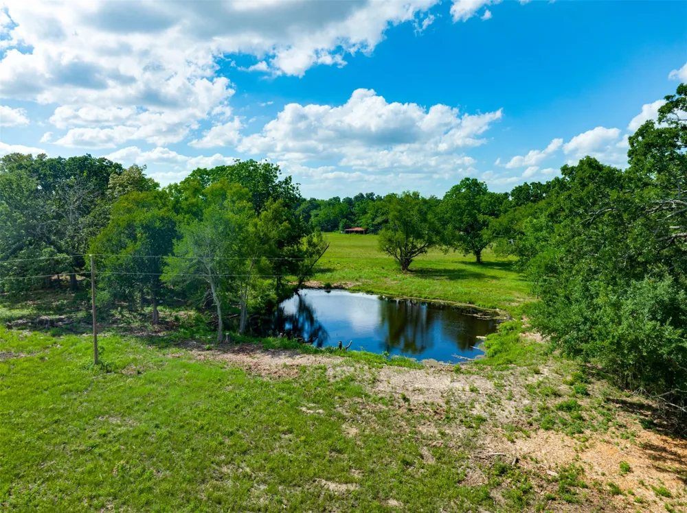 9253 US Highway 271 S Deport, TX 75435