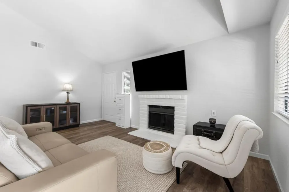 5691 Makati Circle #G San Jose, CA 95123