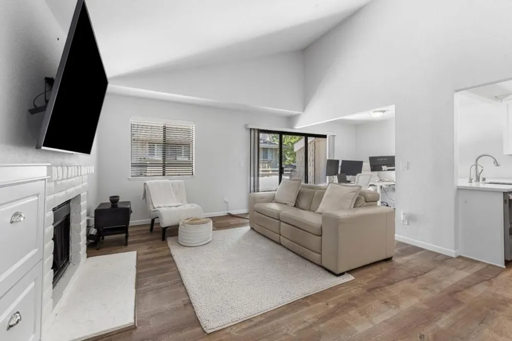 5691 Makati Circle #G San Jose, CA 95123