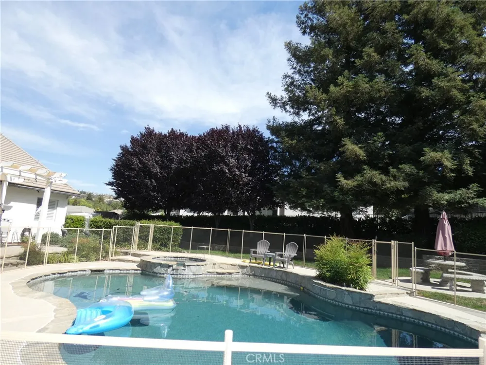 13747 Meadow View Lane Yucaipa, CA 92399