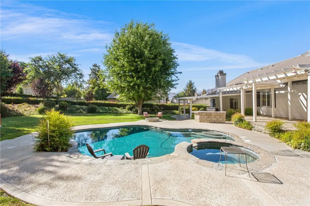 13747 Meadow View Lane Yucaipa, CA 92399