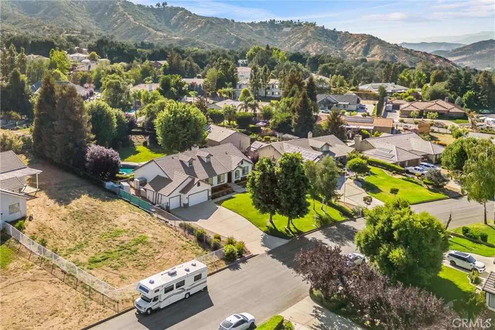 13747 Meadow View Lane Yucaipa, CA 92399