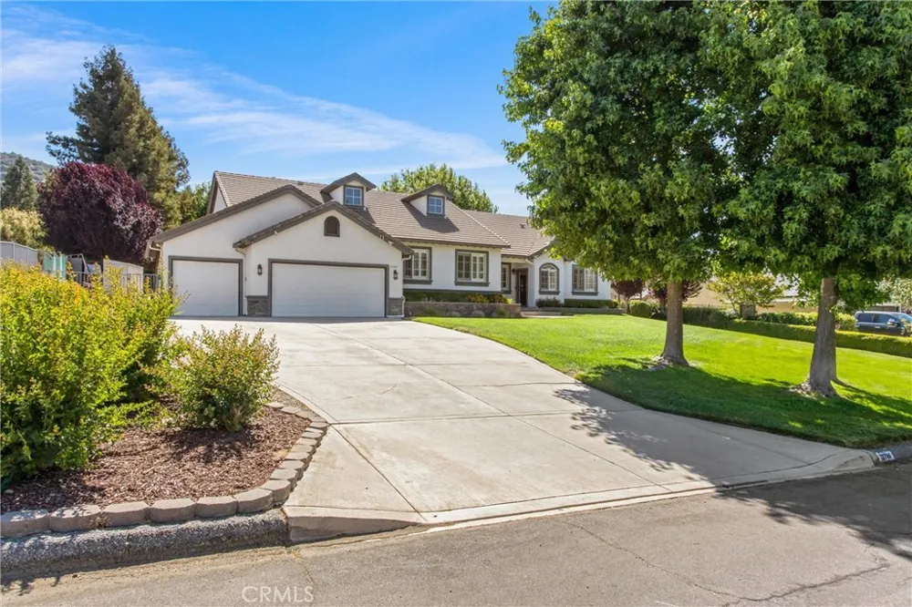 13747 Meadow View Lane Yucaipa, CA 92399