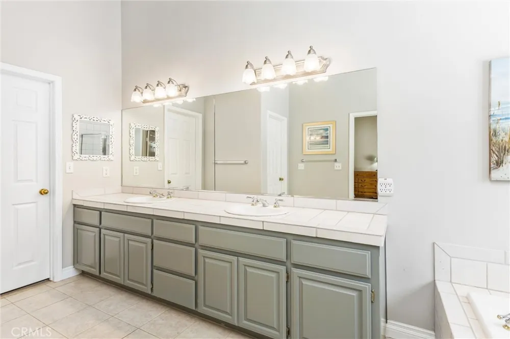 13747 Meadow View Lane Yucaipa, CA 92399