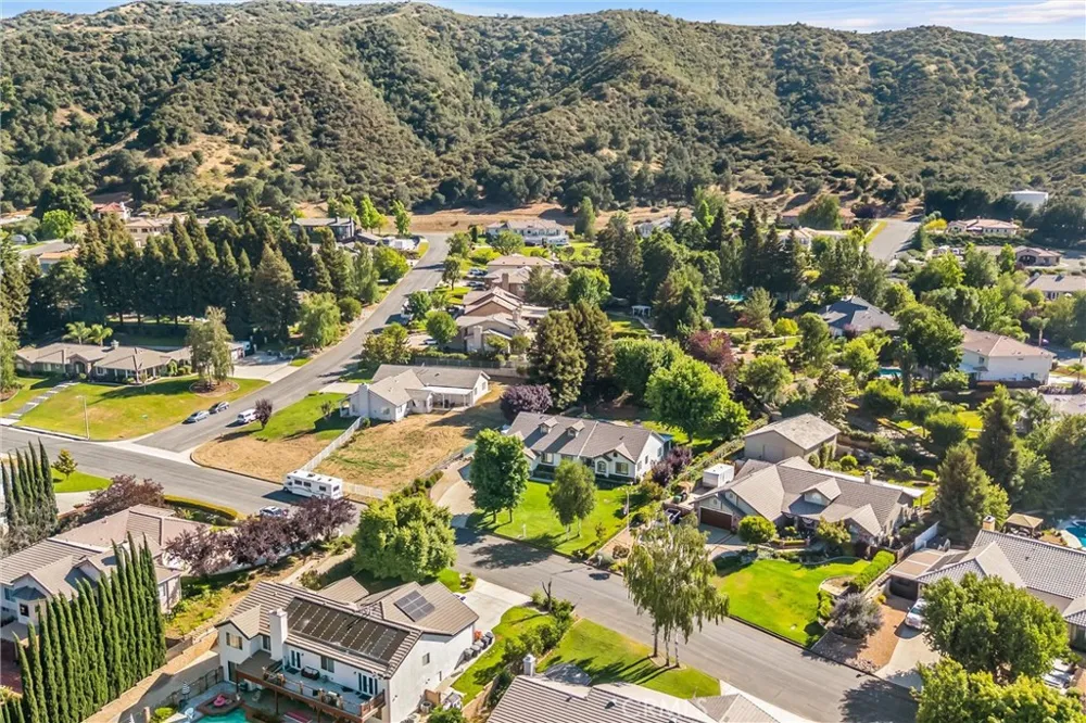 13747 Meadow View Lane Yucaipa, CA 92399