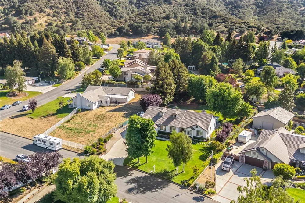 13747 Meadow View Lane Yucaipa, CA 92399