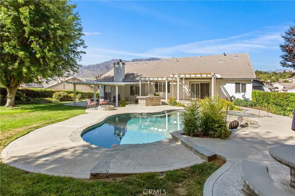13747 Meadow View Lane Yucaipa, CA 92399