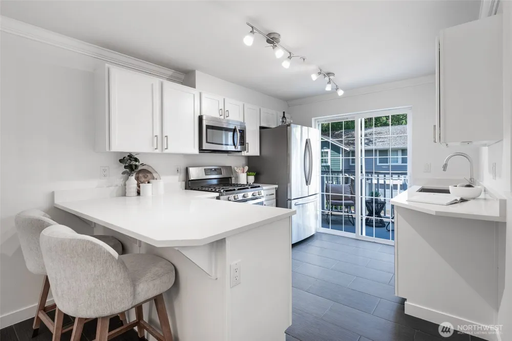 14534 12th Avenue NE Shoreline, WA 98155