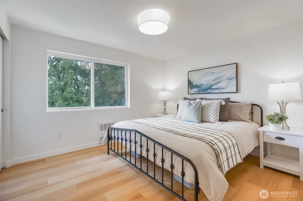 14534 12th Avenue NE Shoreline, WA 98155