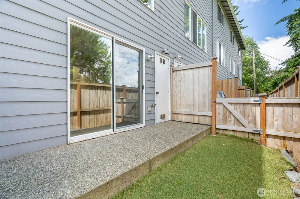 14534 12th Avenue NE Shoreline, WA 98155