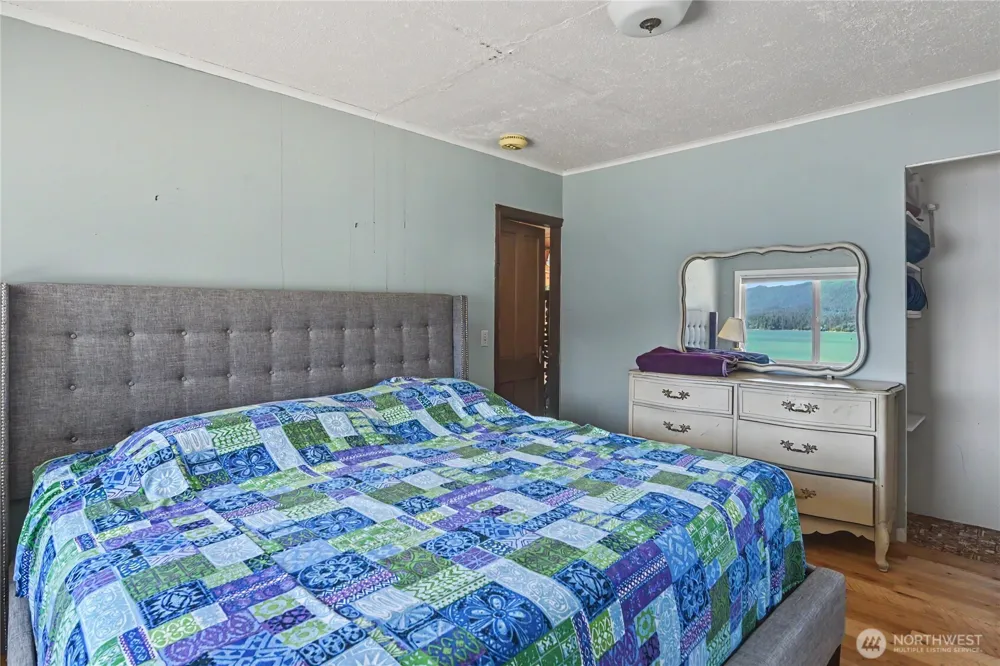 60 Lake Drive Amanda Park, WA 98526